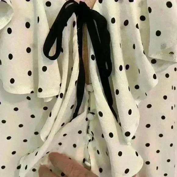 Buffalo Ruffled Blouse Blk & Wht Polka Dot Blouse. Size S/P - Picture 5 of 11